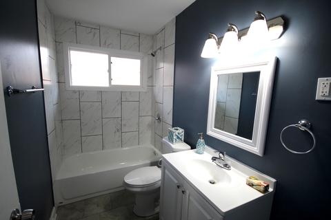 3036 Stafford Dr, Markham, IL 60428 photo 12