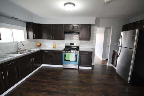 3036 Stafford Dr, Markham, IL 60428 photo 5