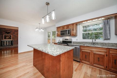 1505 Hampton Ct, Naperville, IL 60565 photo 7
