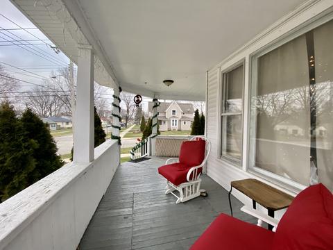 652 Keep Ave, Elgin, IL 60120 photo 4