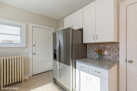 270 Hamilton Ave, Elgin, IL 60123 photo 6