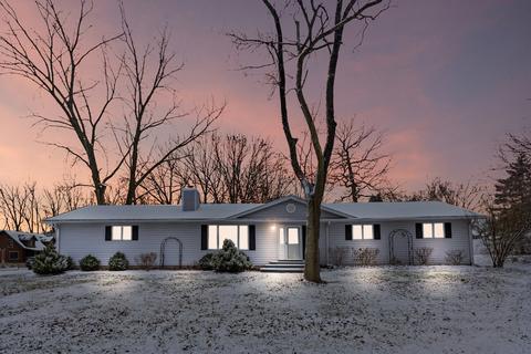 1247 N Erickson Dr, Kankakee, IL 60901 photo 5
