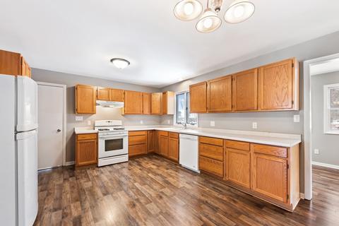 1247 N Erickson Dr, Kankakee, IL 60901 photo 10
