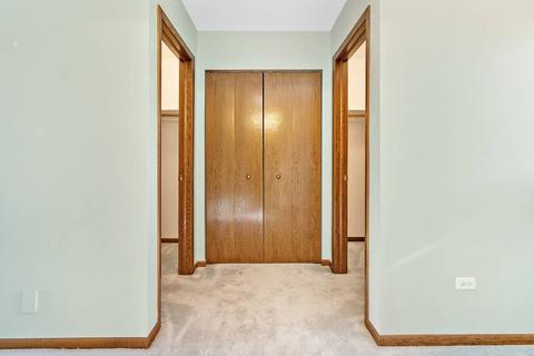 2734 Maynard Ct, Glenview, IL 60025 photo 13