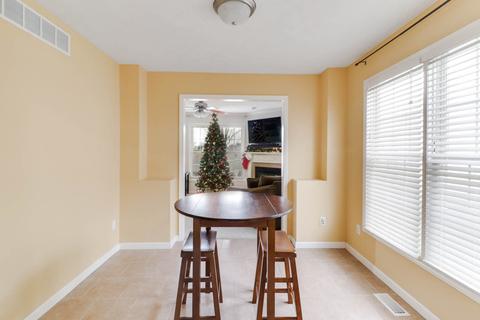 1628 Belclare Rd, Normal, IL 61761 photo 9