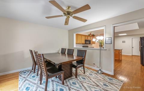 2085 Hallmark Ct, Wheaton, IL 60187 photo 5