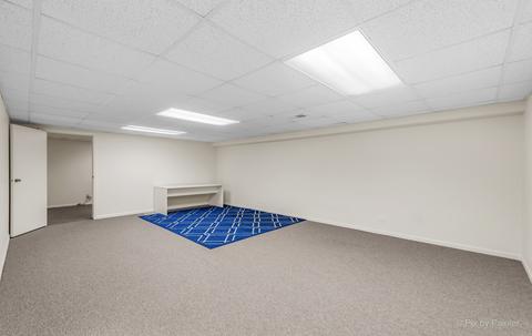 2085 Hallmark Ct, Wheaton, IL 60187 photo 23