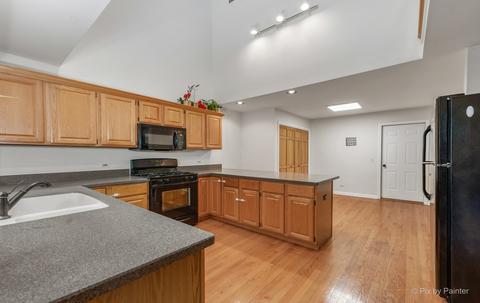 2085 Hallmark Ct, Wheaton, IL 60187 photo 6