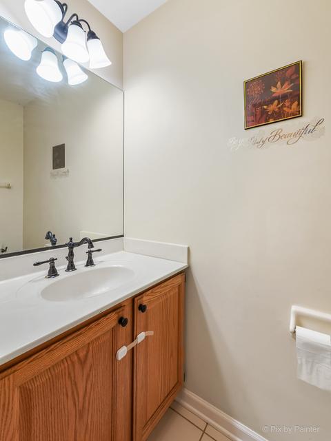 2085 Hallmark Ct, Wheaton, IL 60187 photo 21