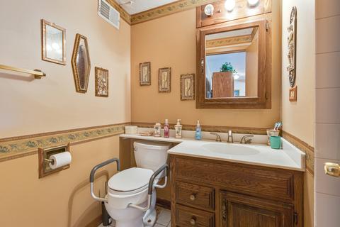 600 Hatlen Ave, Mount Prospect, IL 60056 photo 19