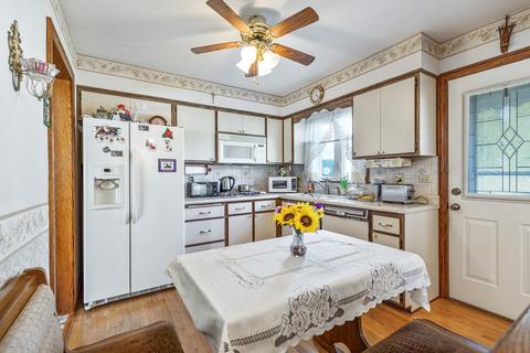 600 Hatlen Ave, Mount Prospect, IL 60056 photo 12