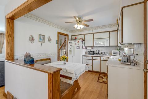 600 Hatlen Ave, Mount Prospect, IL 60056 photo 8