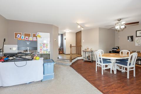1604 Thames Ct #B, Wheaton, IL 60189 photo 6