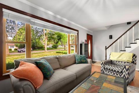 407 S Morgan Ave, Wheaton, IL 60187 photo 25