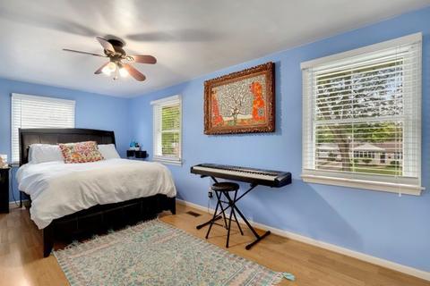 407 S Morgan Ave, Wheaton, IL 60187 photo 4