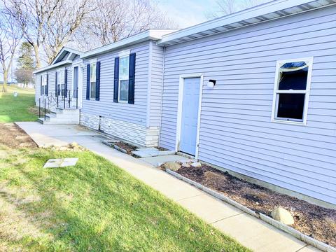 331 Elder Ln, Belvidere, IL 61008 photo 3