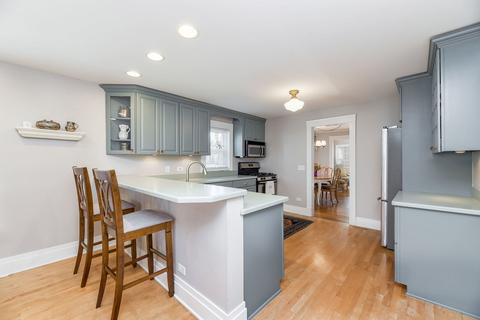 413 E Indiana St, Wheaton, IL 60187 photo 4