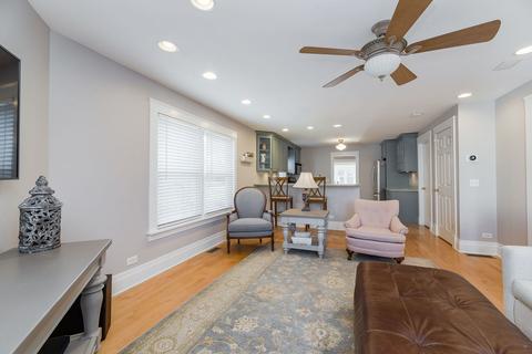 413 E Indiana St, Wheaton, IL 60187 photo 7