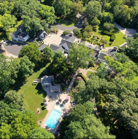 34 W269 White Thorne Rd, Wayne, IL 60184 photo 1