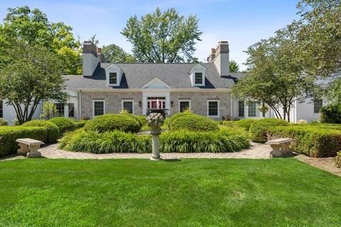 34 W269 White Thorne Rd, Wayne, IL 60184 photo 2