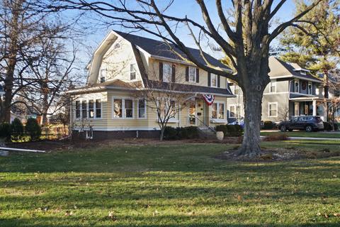 803 N School St, Normal, IL 61761 photo 2