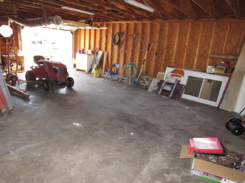 25 Chestnut St, Weldon, IL 61882 photo 16