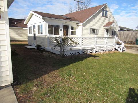 25 Chestnut St, Weldon, IL 61882 photo 2
