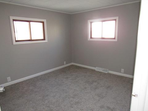 25 Chestnut St, Weldon, IL 61882 photo 11
