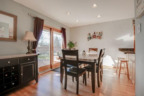 351 Ambleside Rd, Des Plaines, IL 60016 photo 8
