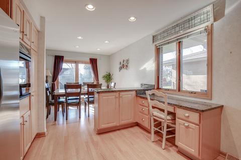 351 Ambleside Rd, Des Plaines, IL 60016 photo 14