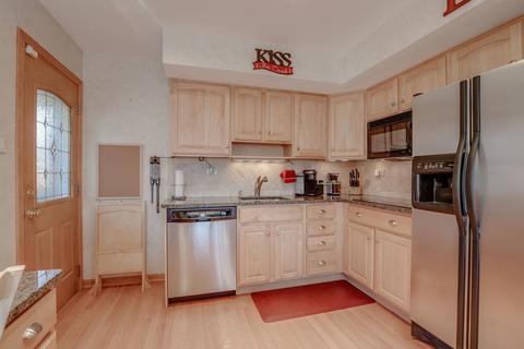 351 Ambleside Rd, Des Plaines, IL 60016 photo 11