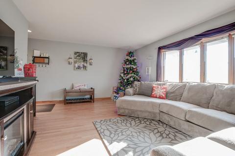 351 Ambleside Rd, Des Plaines, IL 60016 photo 5