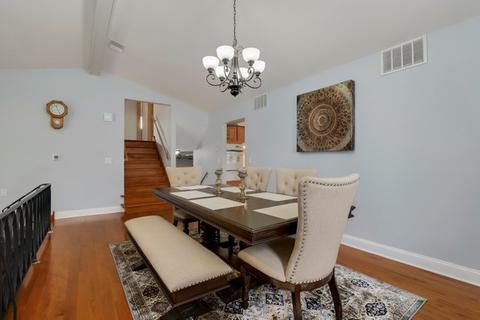 897 Rose Ln, Wheeling, IL 60090 photo 5