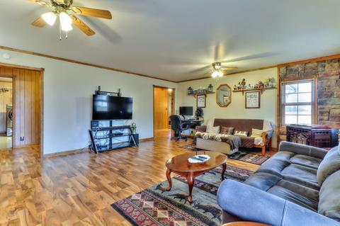 206 E 4th St, Homer, IL 61849 photo 9