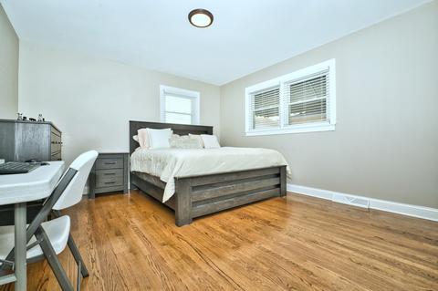 4311 W Devon Ave, Chicago, IL 60646 photo 19
