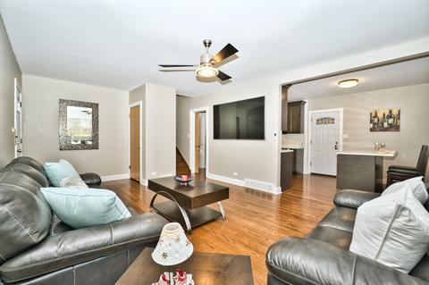 4311 W Devon Ave, Chicago, IL 60646 photo 4