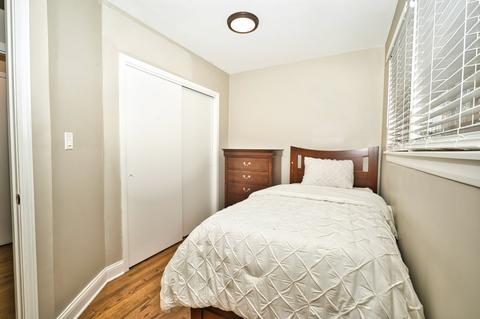 4311 W Devon Ave, Chicago, IL 60646 photo 22