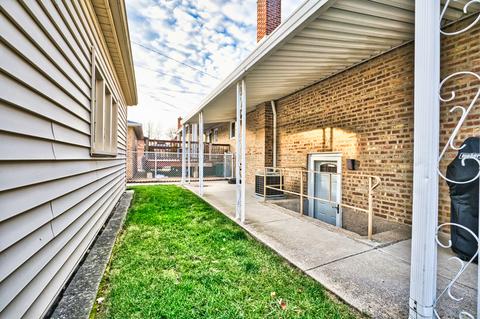 4311 W Devon Ave, Chicago, IL 60646 photo 35