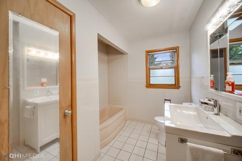 272 9th St, Wheeling, IL 60090 photo 9