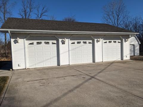 476 E Lincoln St, Seneca, IL 61360 photo 2