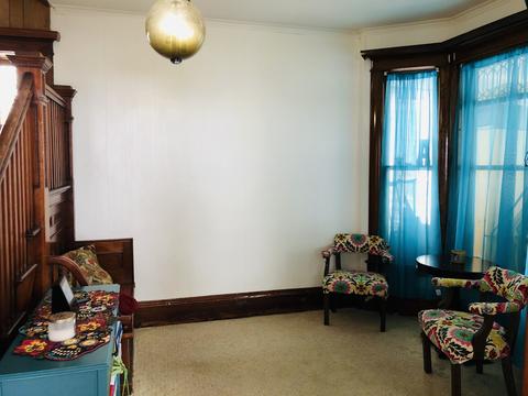160 Lovell St, Elgin, IL 60120 photo 2