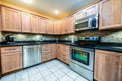 5400 Astor Ln #111, Rolling Meadows, IL 60008 photo 5