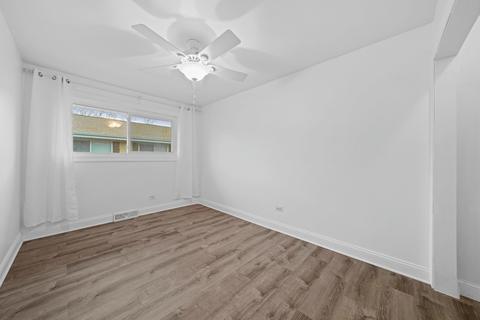 805 Valley Stream Dr #3D, Wheeling, IL 60090 photo 12