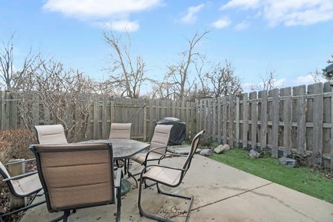5 Kensington Loop, Elgin, IL 60123 photo 16