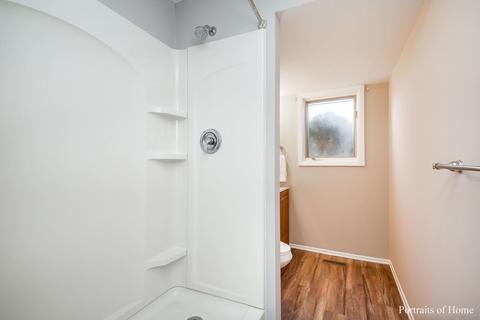 1335 Rosedale Ln, Hoffman Estates, IL 60169 photo 22