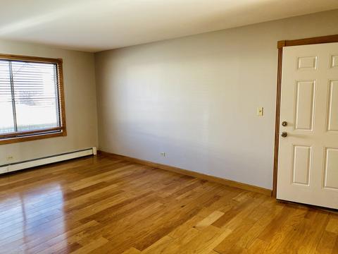 415 Echo Ln #2, Aurora, IL 60504 photo 4