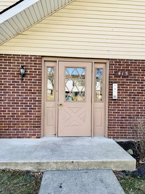 415 Echo Ln #2, Aurora, IL 60504 photo 2
