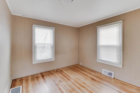 112 N Price St, Downs, IL 61736 photo 9