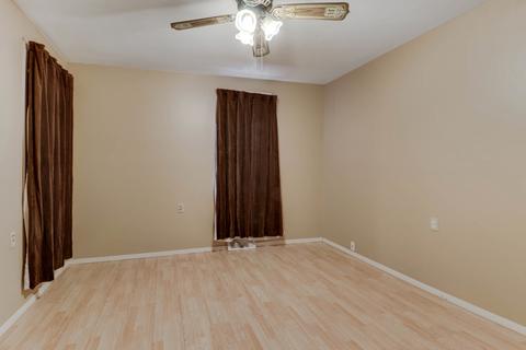 112 N Price St, Downs, IL 61736 photo 11