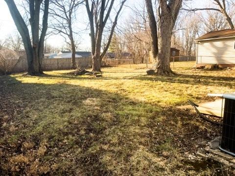 112 N Price St, Downs, IL 61736 photo 21